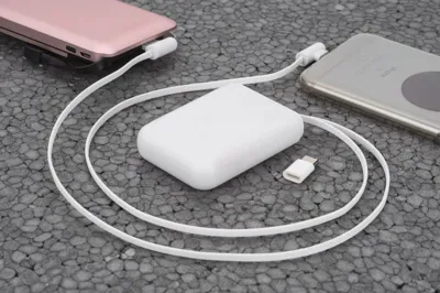 USB VADS KESI / PLASTMASAS KASTĪTĒ