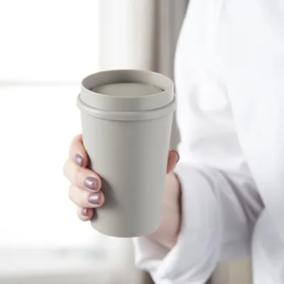 PLASTMASAS UN 25% BIOPLASTMASAS GLĀZĪTE AR 360 GRĀDU VĀCIŅU / 300 ML / 6 KRĀSĀS