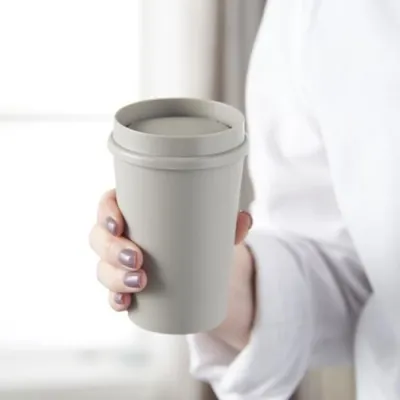 PLASTMASAS UN 25% BIOPLASTMASAS GLĀZĪTE AR 360 GRĀDU VĀCIŅU / 300 ML / 6 KRĀSĀS