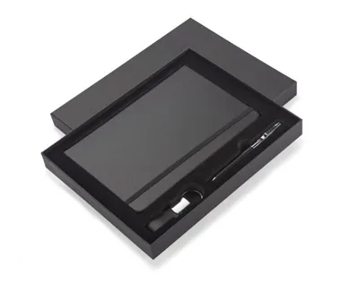 ''PROBIZ'' DĀVANU KOMPLEKTS / A5 PIEZĪMJU KLADE / LĪNIJU / PILDSPALVA AR ZILU TINTI / ATSLĒGU PIEKARIŅŠ