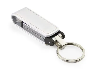 BUDVA / 32 GB / 2 KRĀSĀS