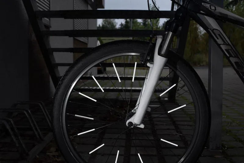 ATSTAROTĀJI VELOSIPĒDA SPIEĶIEM 